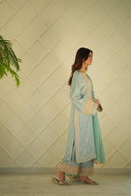 Load image into Gallery viewer, MONA