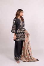 Load image into Gallery viewer, Naila B