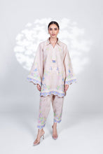 Load image into Gallery viewer, Somi (B)