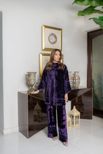 Load image into Gallery viewer, Camila (B)