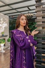 Load image into Gallery viewer, Rose Mary