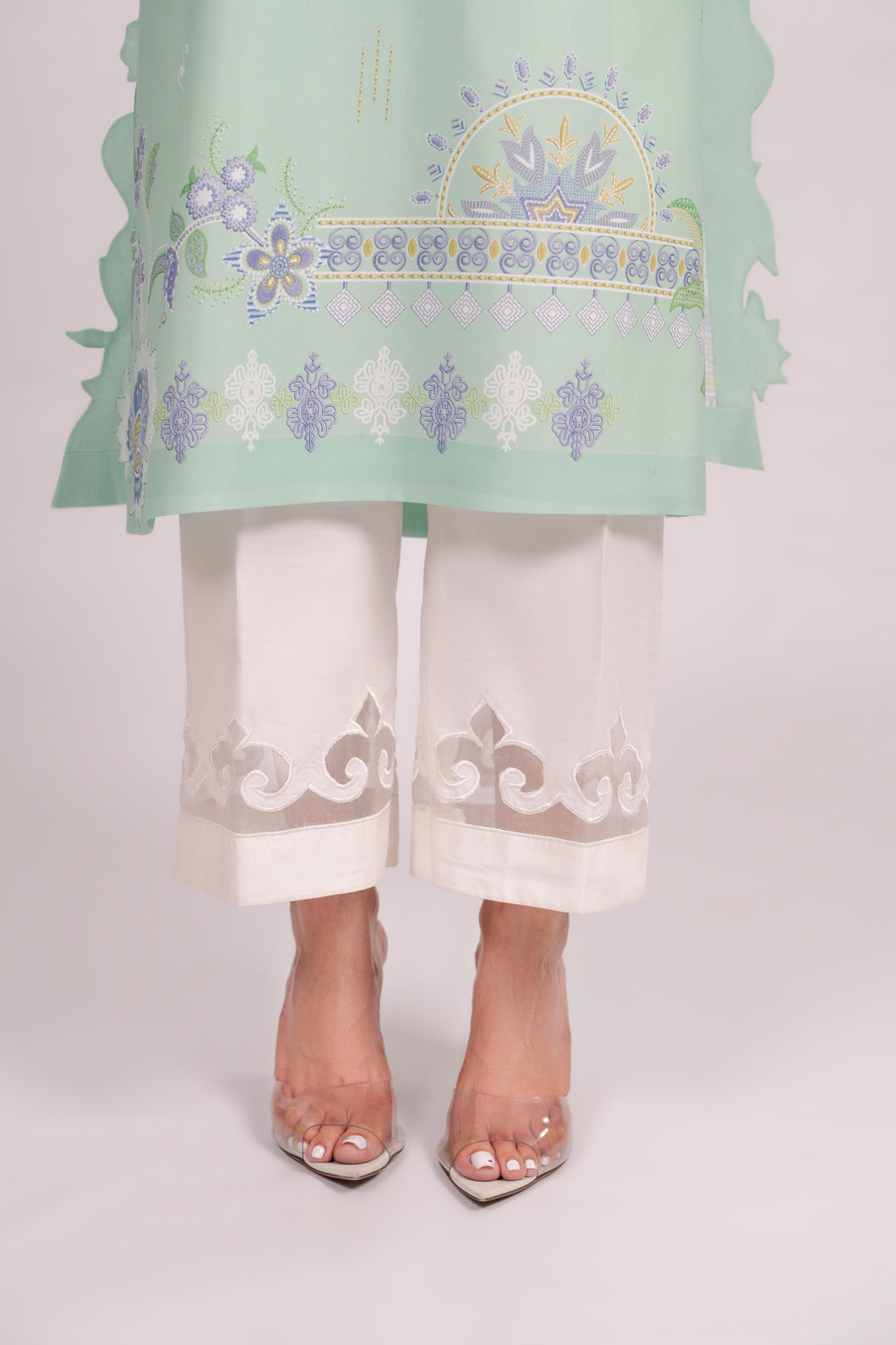 Minar A Pants