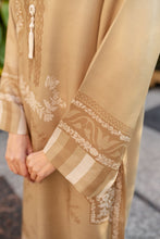 Load image into Gallery viewer, Evergreen
